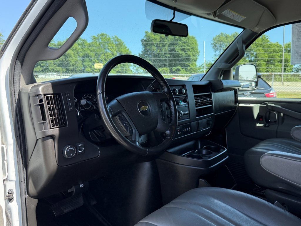 Used 2022 Chevrolet Express 2500 w/ Driver Convenience Package RWD image 13