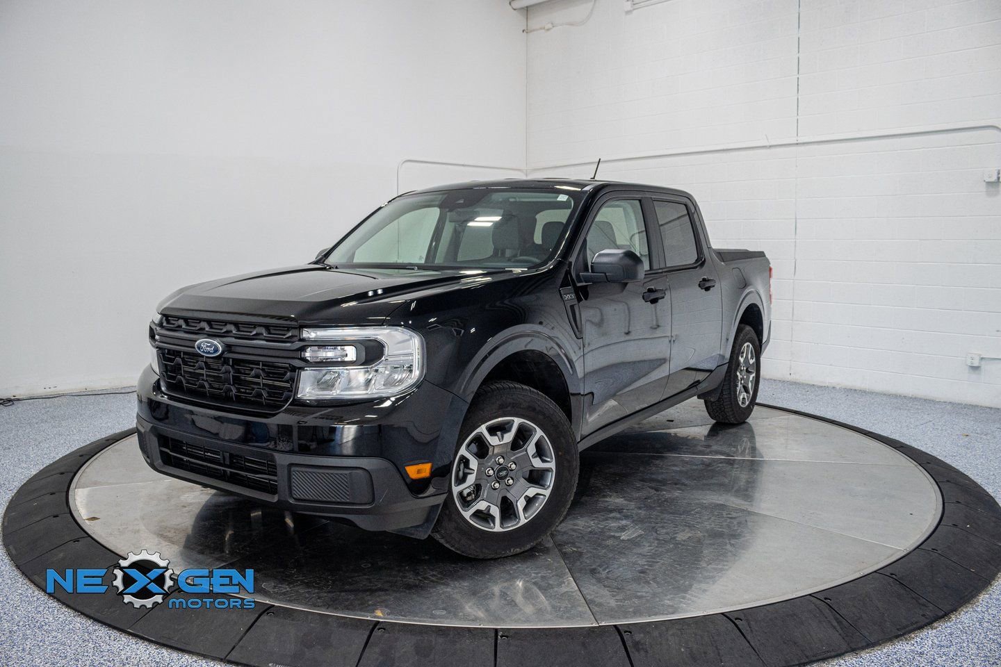 Used 2024 Ford Maverick XLT w/ Equipment Group 300A Standard AWD/4WD image 3