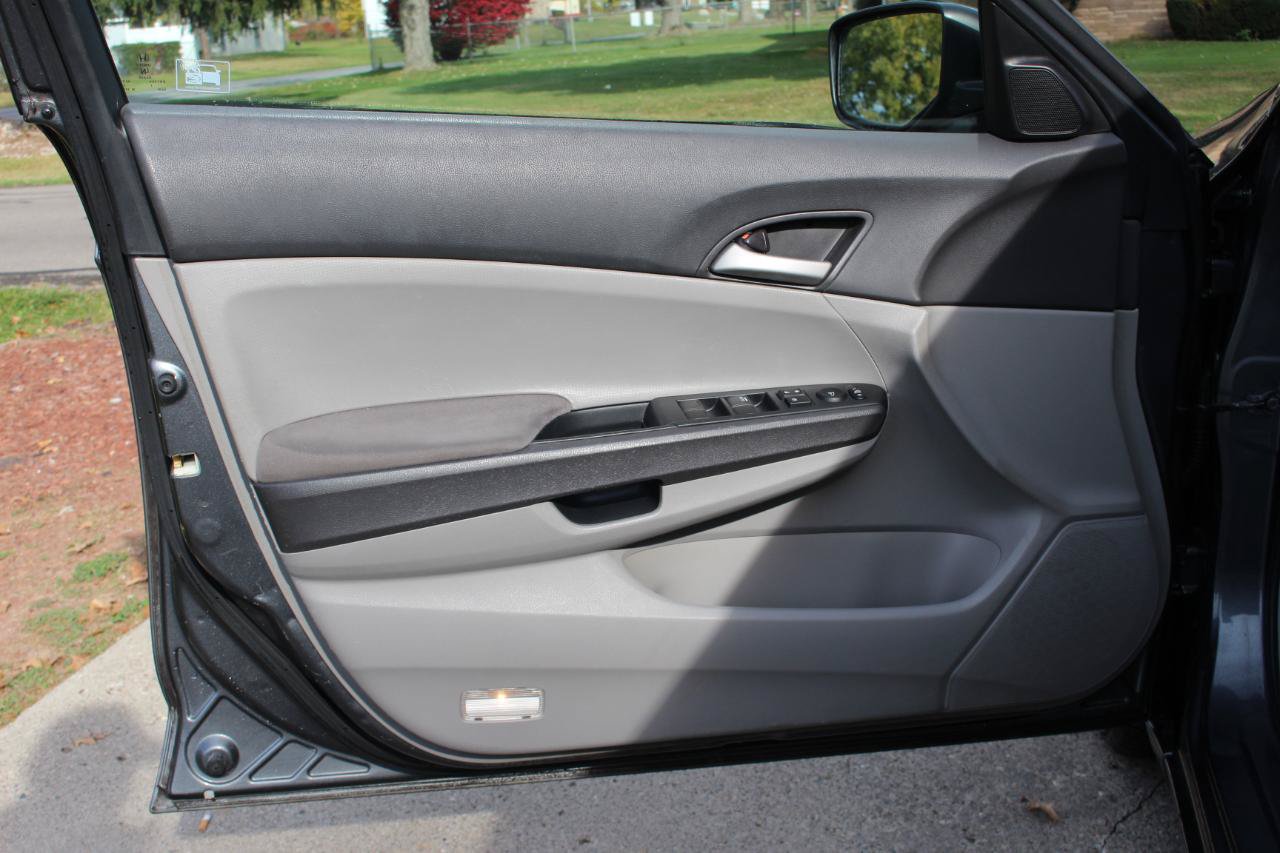 Used 2009 Honda Accord LX image 12