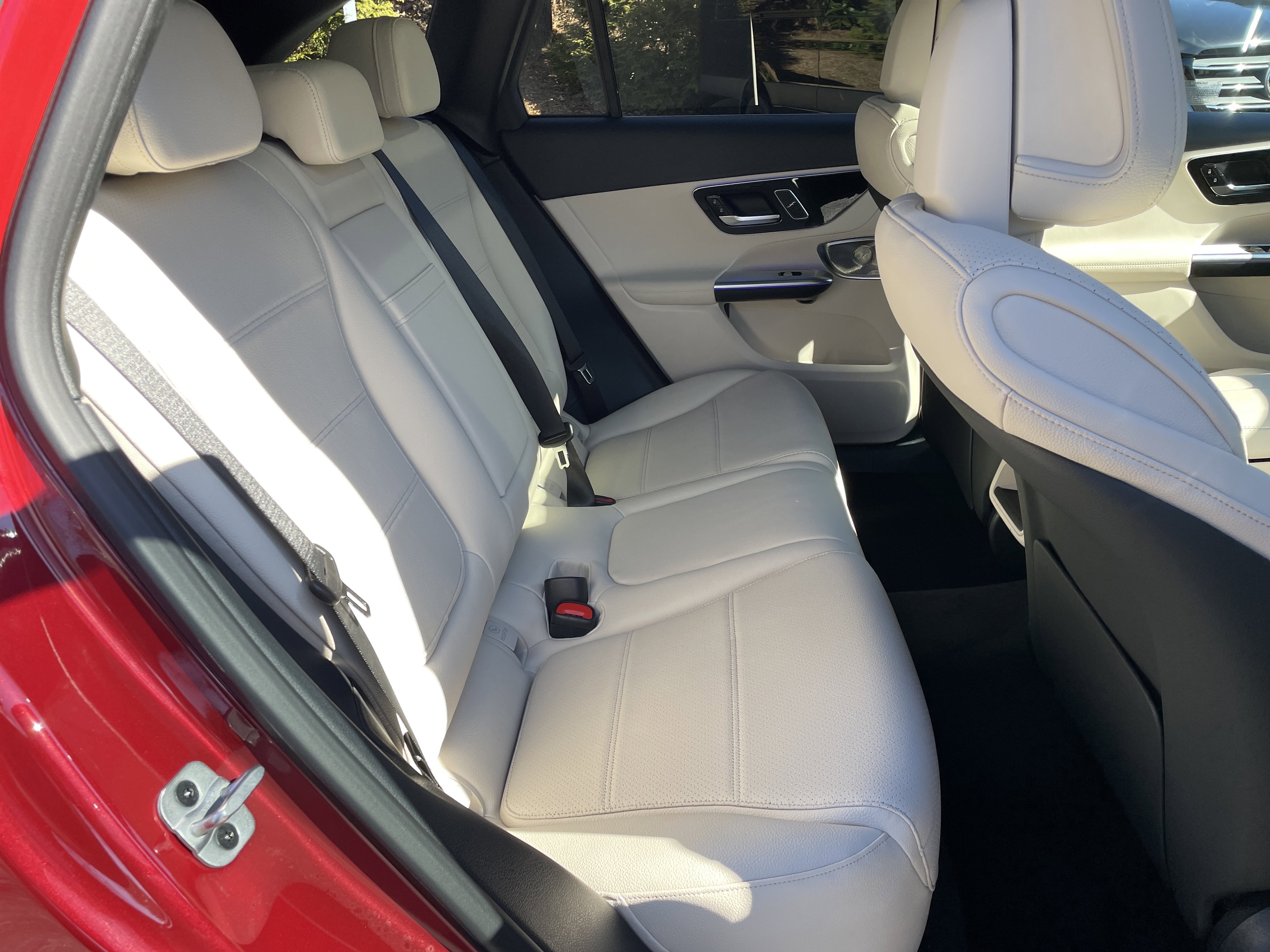 New 2026 Mercedes-Benz GLC 300 image 40