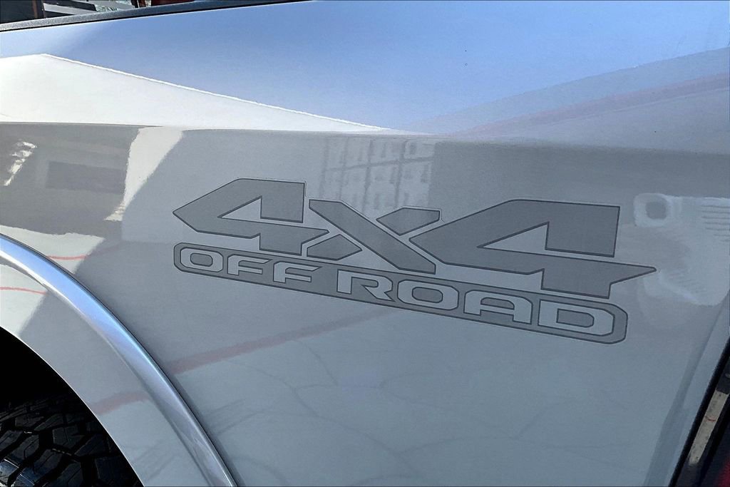 Used 2020 RAM 2500 Laramie w/ Night Edition image 24