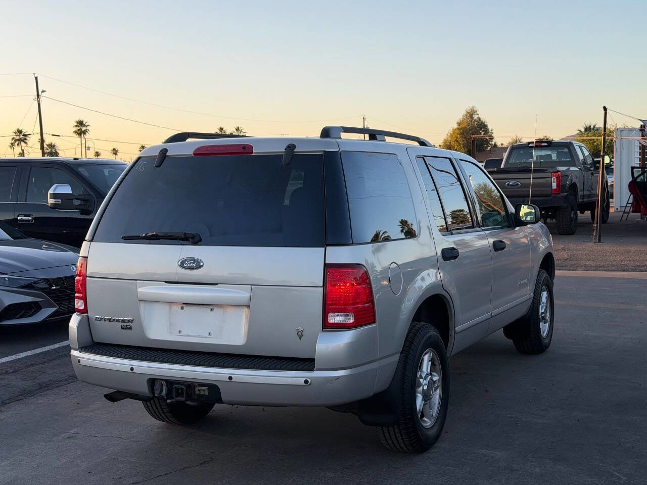Used 2004 Ford Explorer Sport XLT AWD/4WD image 10