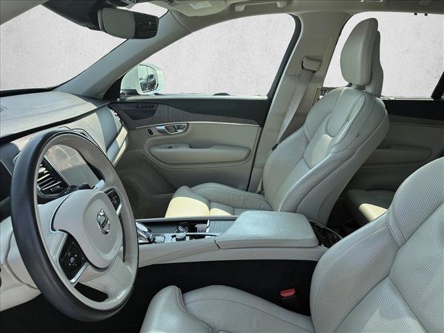 Used 2021 Volvo XC90 T8 Inscription w/ Advanced Package AWD/4WD image 11