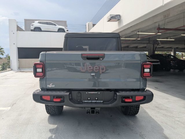 New 2026 Jeep Gladiator Rubicon w/ Steel Power Dome Hood Package AWD/4WD image 5