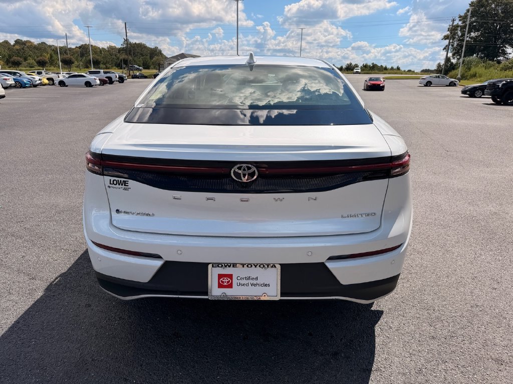 Certified 2025 Toyota Crown AWD/4WD image 10