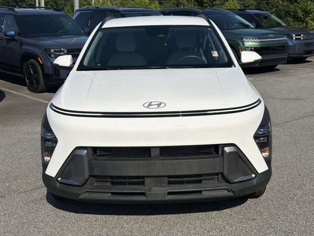 Certified 2025 Hyundai Kona SEL FWD image 2
