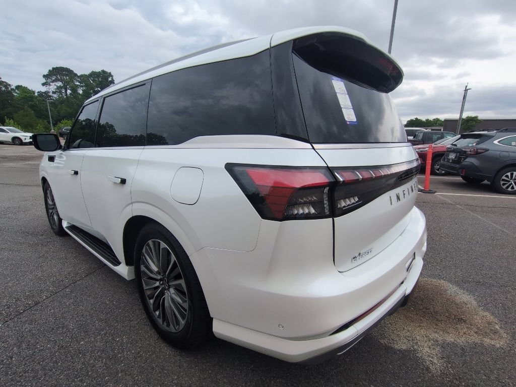 New 2026 INFINITI QX80 Luxe RWD image 5