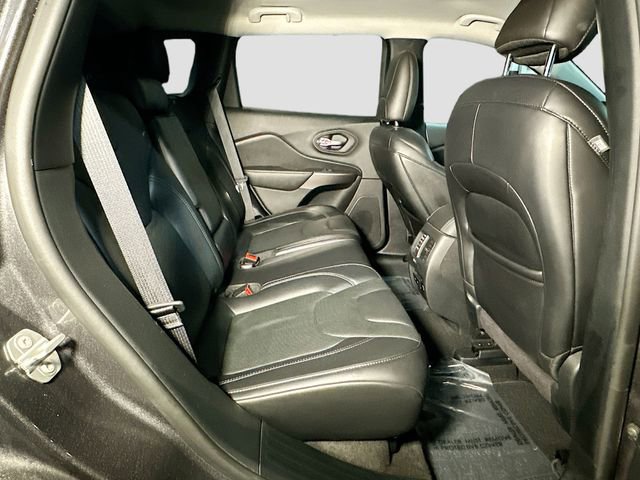 Used 2020 Jeep Cherokee Limited image 26