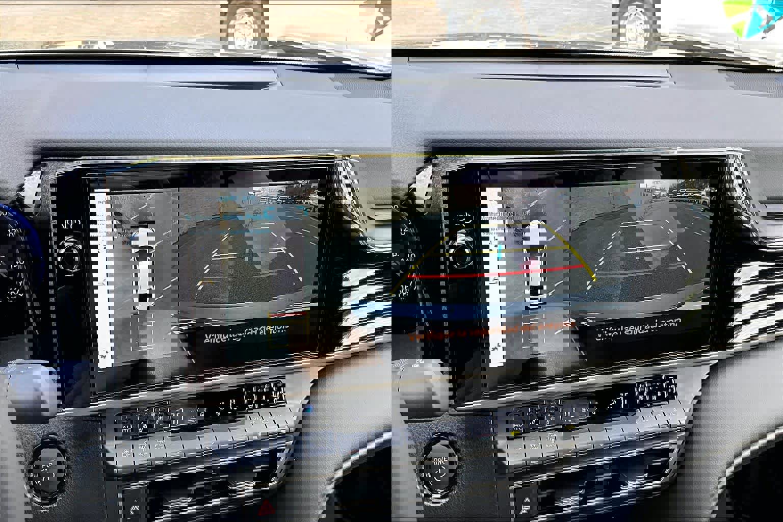 Used 2025 Toyota Camry XSE image 27