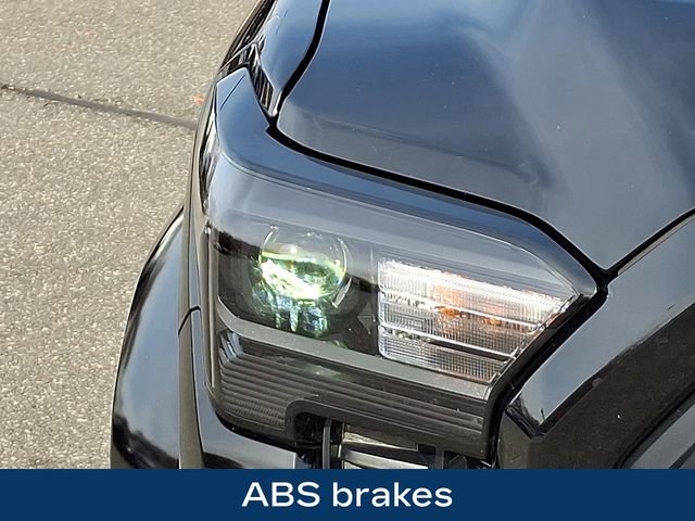 Used 2025 Toyota Tacoma TRD Sport image 12