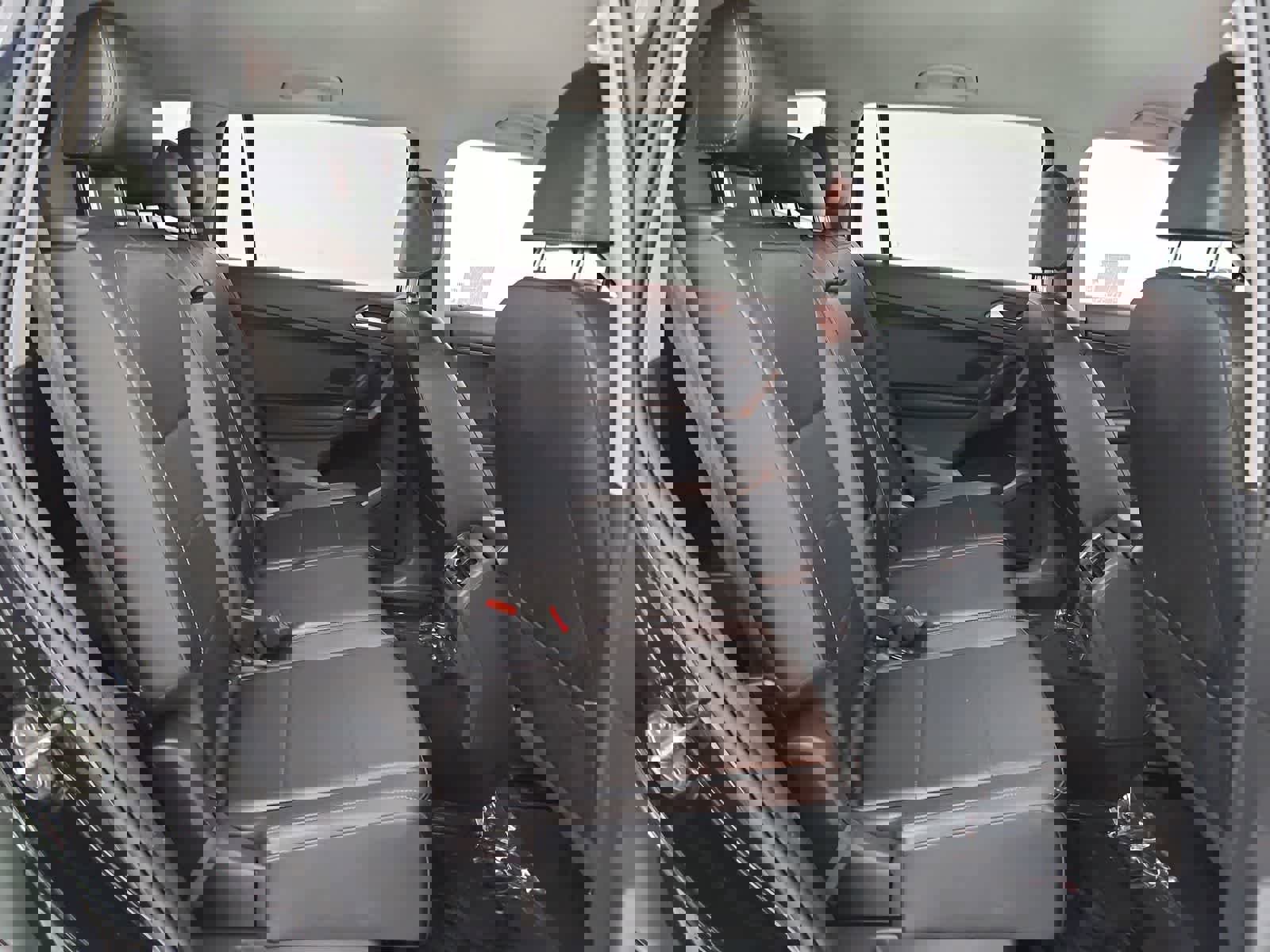 Used 2018 Volkswagen Tiguan SE image 20