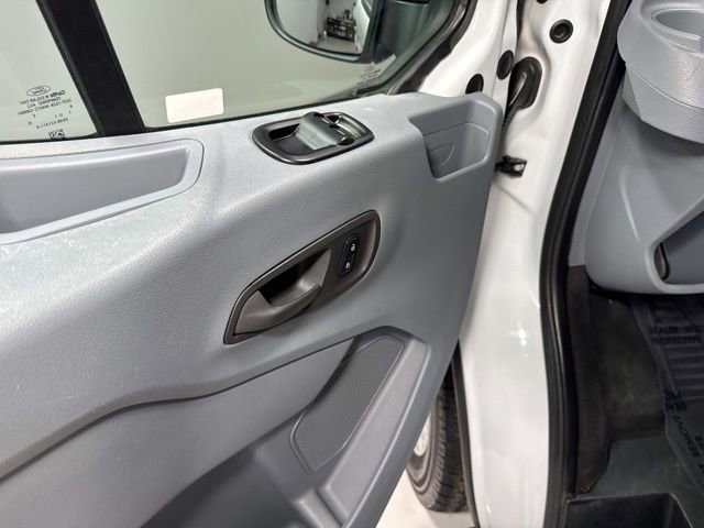 Used 2016 Ford Transit 350 XLT RWD image 8