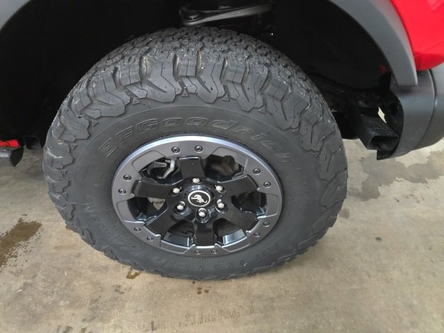 Used 2022 Ford Bronco Badlands image 2