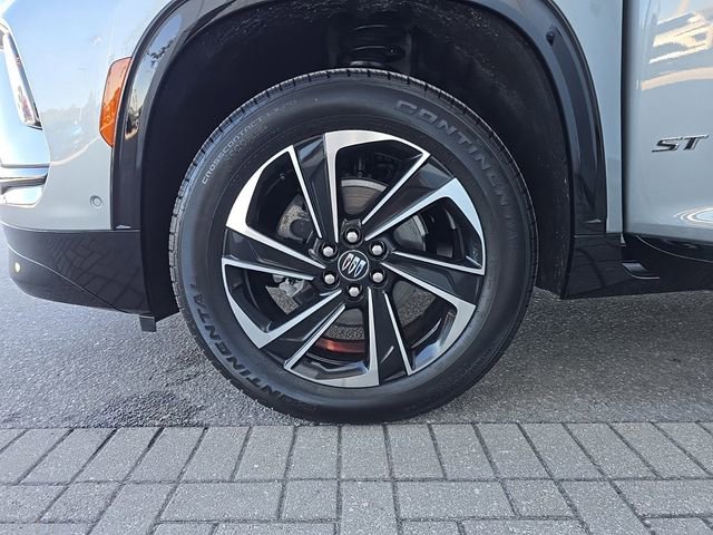 New 2025 Buick Enclave Sport Touring w/ Super Cruise Package image 32