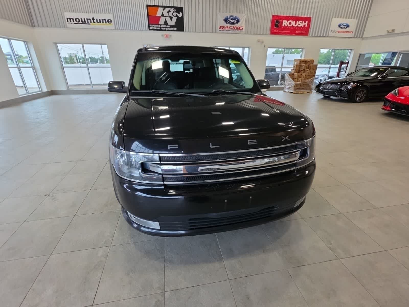 Used 2018 Ford Flex SEL w/ Equipment Group 202A AWD/4WD image 4