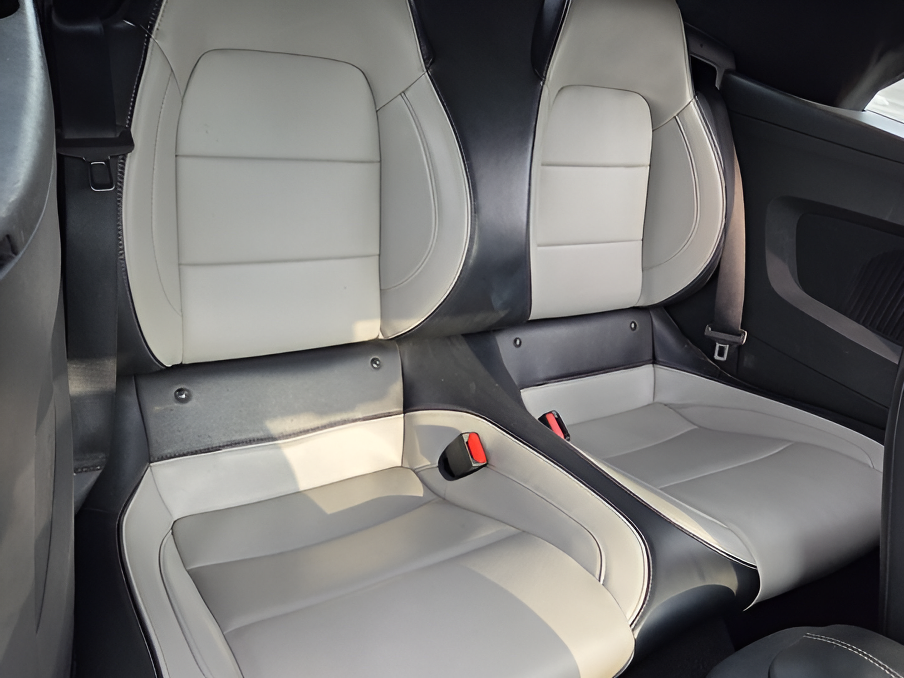 Used 2024 Ford Mustang Premium RWD image 13