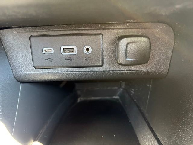 Certified 2023 Buick Encore GX Essence w/ Experience Buick Package image 24