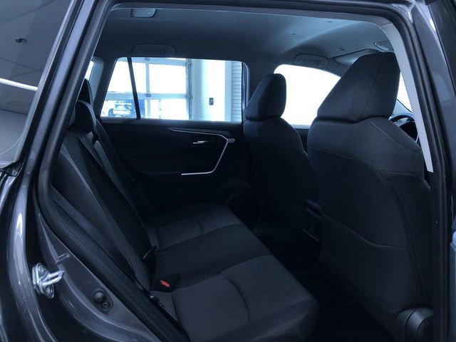 Used 2025 Toyota RAV4 XLE AWD/4WD image 21