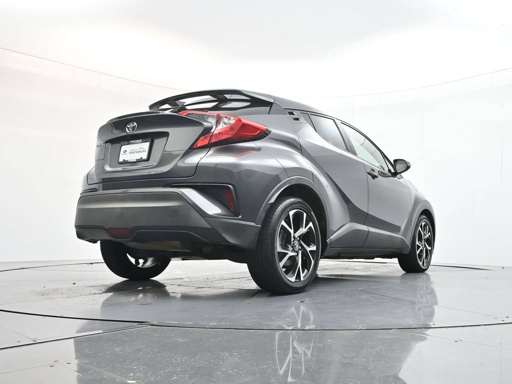 Used 2018 Toyota C-HR XLE FWD image 31