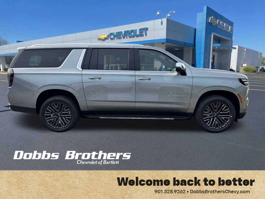 New 2026 Chevrolet Suburban Premier RWD image 8