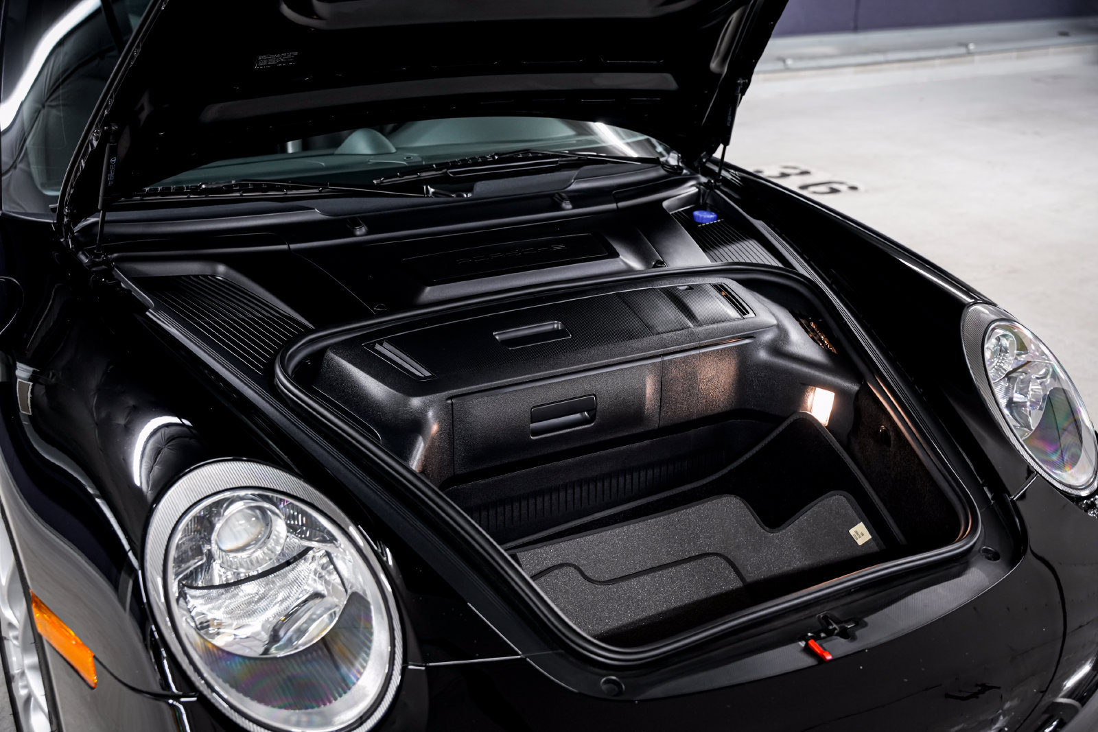 Used 2009 Porsche 911 Carrera S RWD image 38