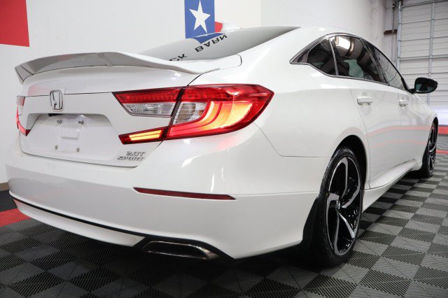 Used 2018 Honda Accord Sport image 26