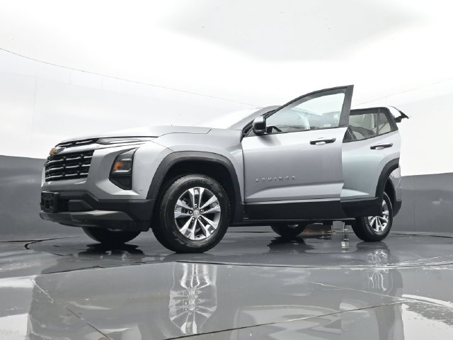 Used 2025 Chevrolet Equinox LT AWD/4WD image 33