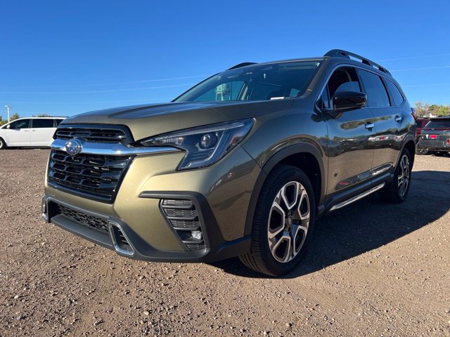 Used 2024 Subaru Ascent Touring AWD/4WD image 1