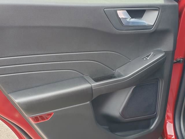 New 2024 Ford Escape SE image 29