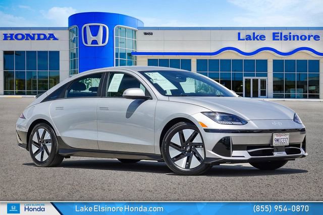 Used 2024 Hyundai Ioniq 6 SE RWD image 1