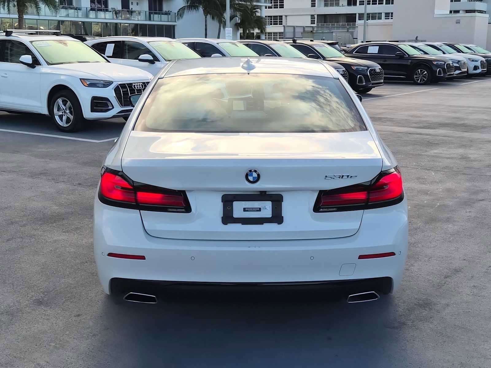 Used 2021 BMW 530e 530e w/ Premium Package image 5