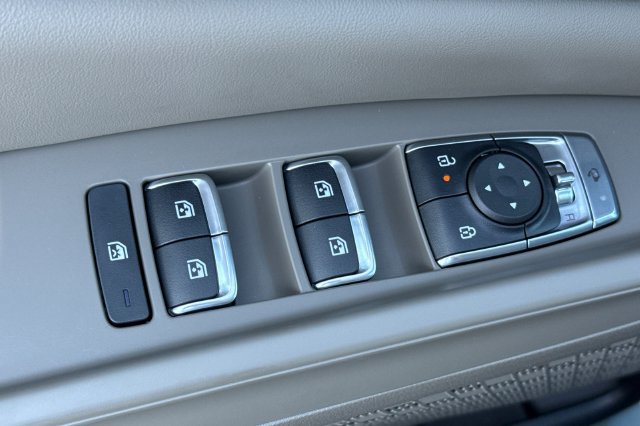 New 2027 Kia Carnival SX FWD image 13