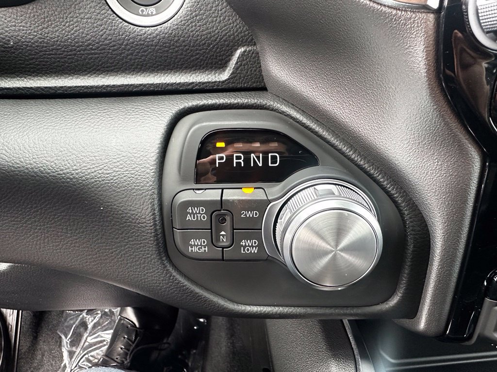 New 2027 RAM 1500 Laramie w/ Sport Appearance Package AWD/4WD image 25