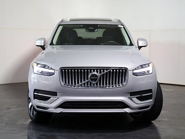 Used 2024 Volvo XC90 T8 Plus w/ Protection Package AWD/4WD image 9