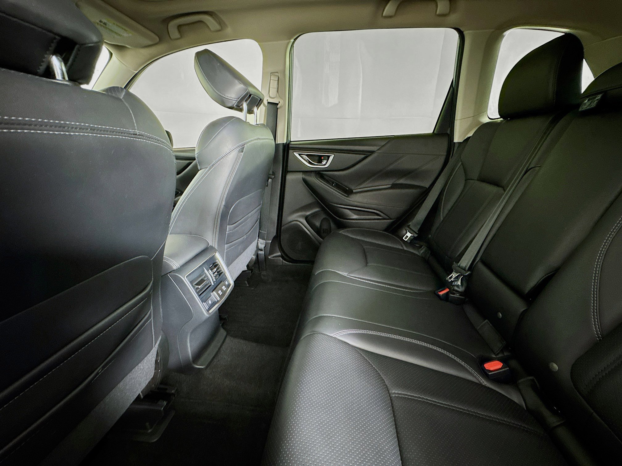 Used 2020 Subaru Forester Touring image 40