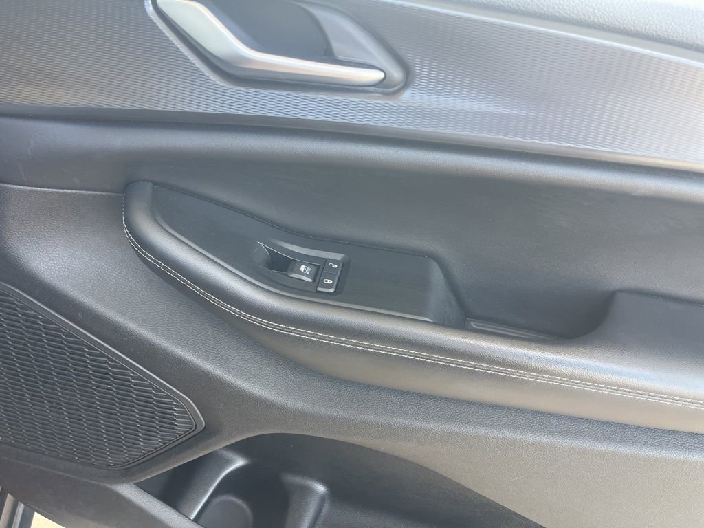 Used 2023 Jeep Grand Cherokee Laredo image 23