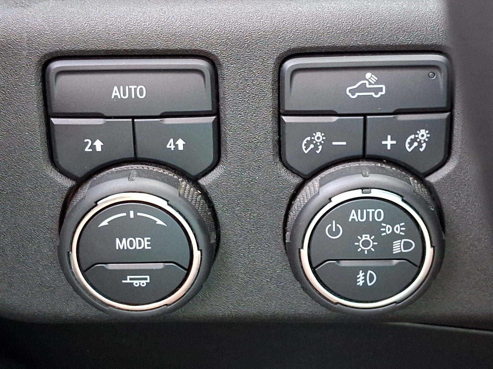 Used 2024 Chevrolet Silverado 1500 RST w/ Protection Package AWD/4WD image 24
