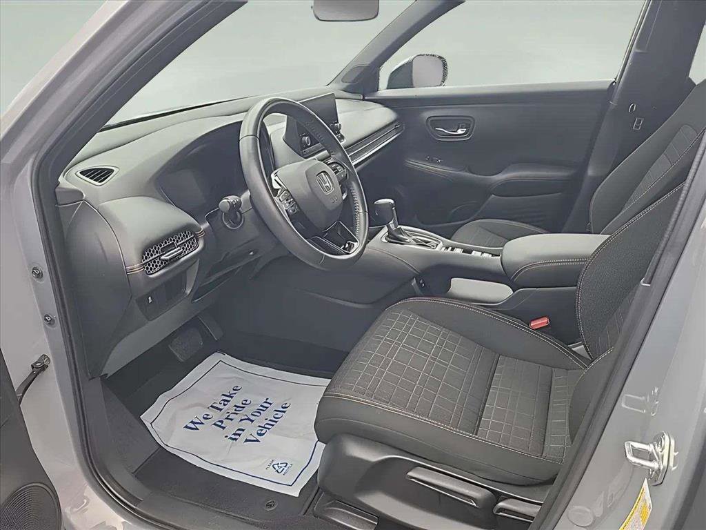 Used 2024 Honda HR-V Sport image 13