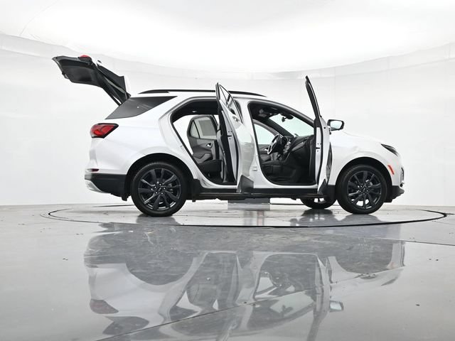 Used 2022 Chevrolet Equinox RS w/ RS Leather Package AWD/4WD image 57