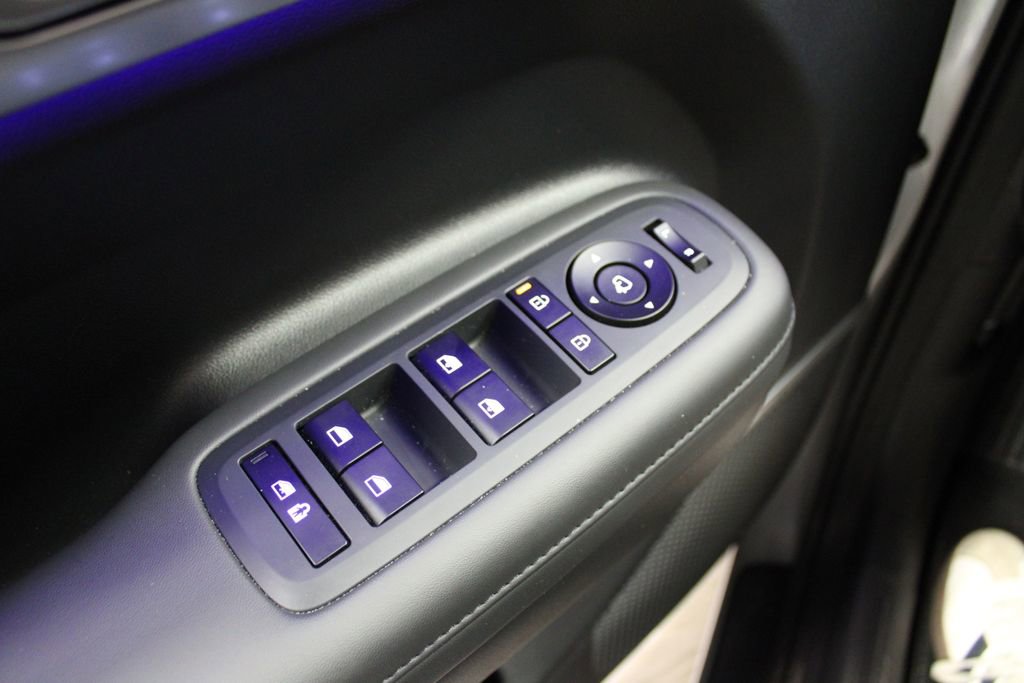 Used 2024 Hyundai Santa Fe Limited image 30