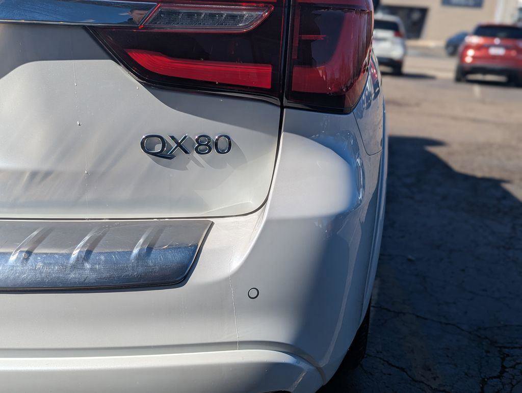 Used 2023 INFINITI QX80 Luxe w/ Cargo Package image 7