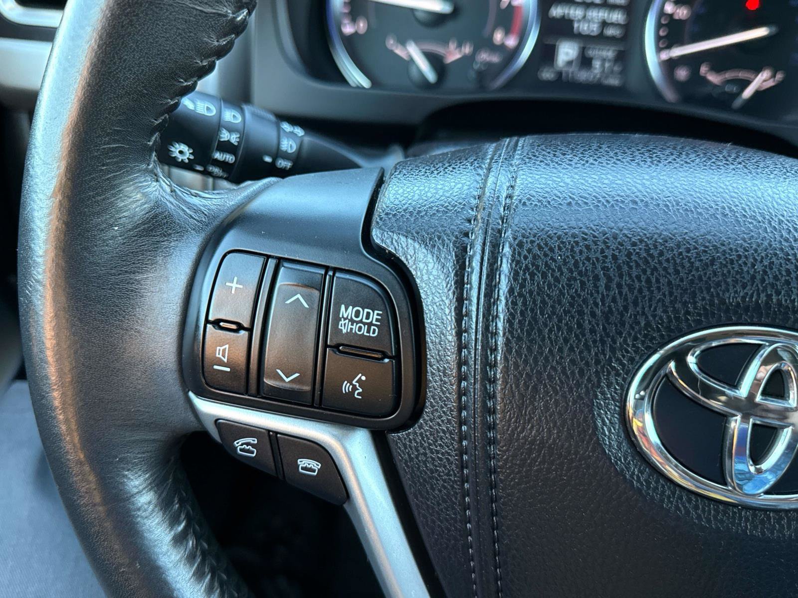 Used 2015 Toyota Highlander Plus AWD/4WD image 27