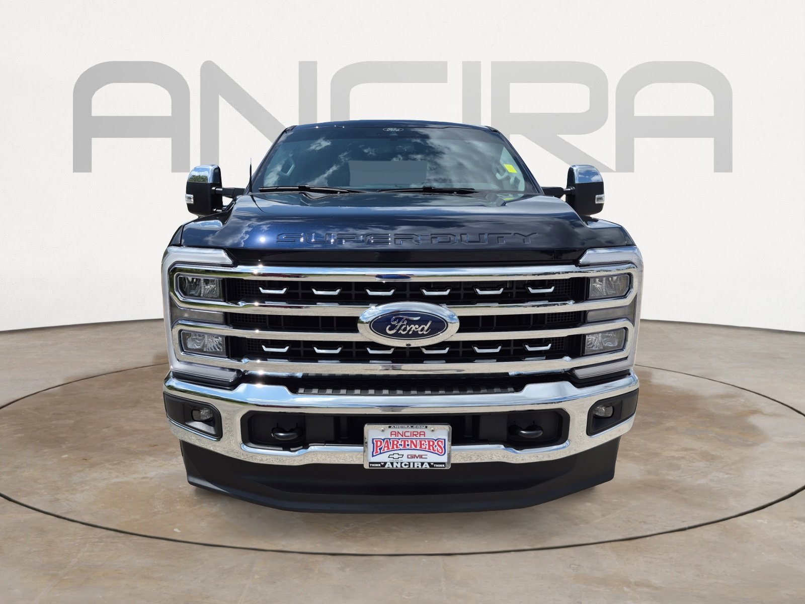 Used 2025 Ford F250 Lariat w/ Chrome Package image 4
