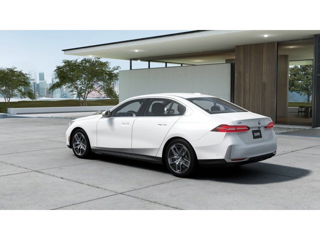 New 2027 BMW 530i xDrive AWD/4WD image 2