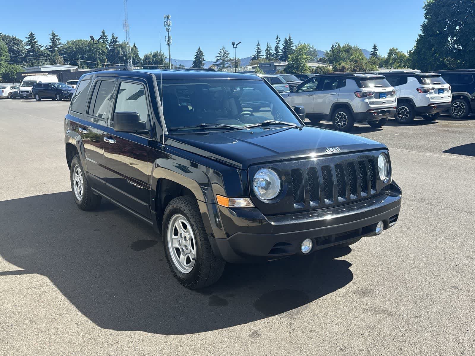 Certified 2017 Jeep Patriot Sport w/ Power Value Group AWD/4WD image 7