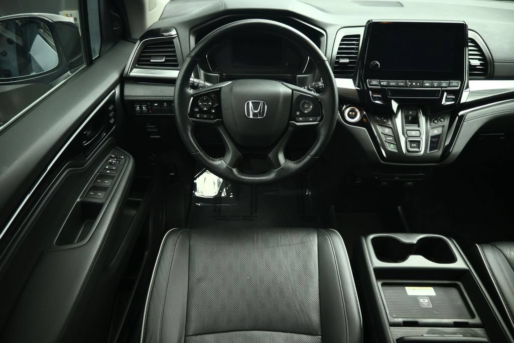Used 2024 Honda Odyssey Elite image 5