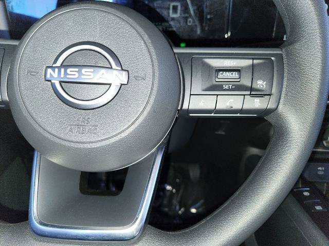 Certified 2025 Nissan Kicks SV image 24