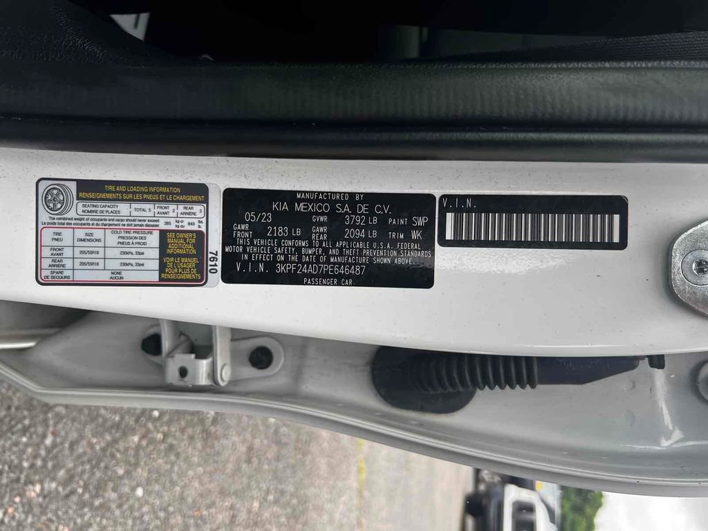 Used 2023 Kia Forte LXS image 32