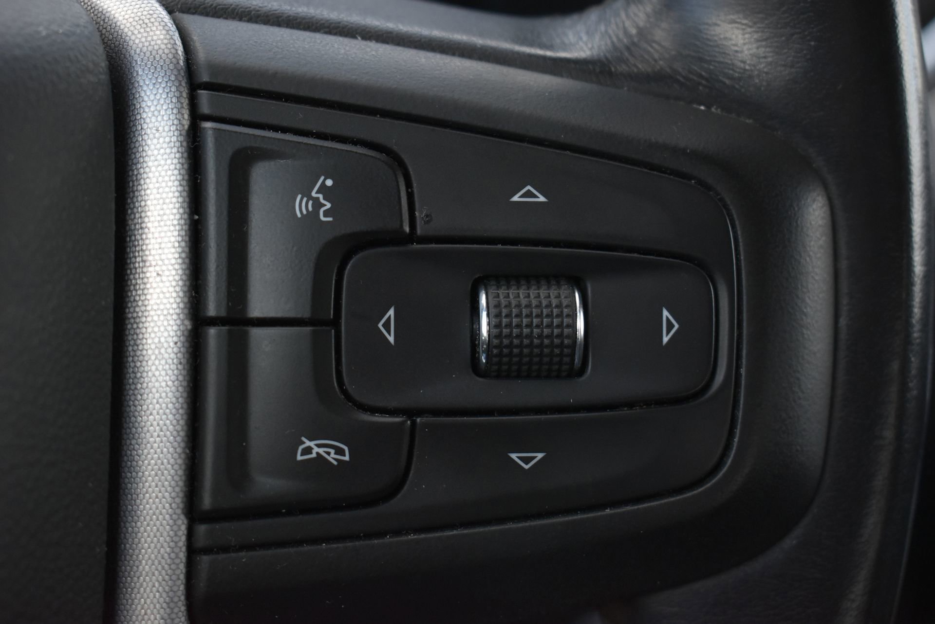 Used 2021 GMC Sierra 1500 Elevation image 23