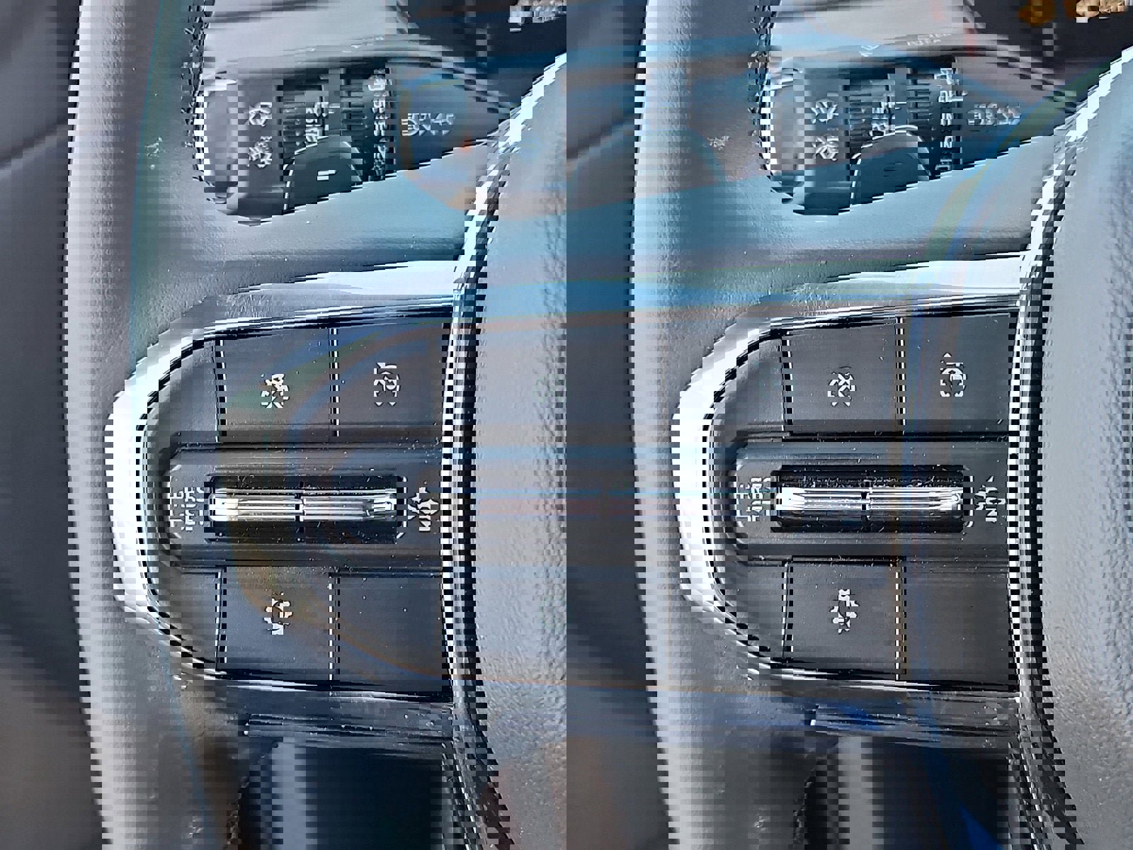 New 2026 GMC Acadia Elevation image 16